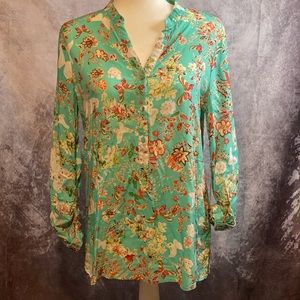 ModCloth sunny girl Flower and butterfly printed 3/4 sleeve blouse